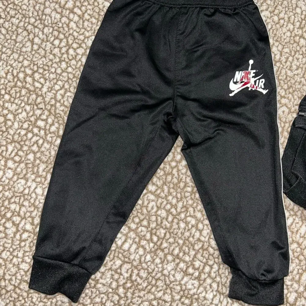 Nike Air Jordan Tracksuit - Picture 4 of 5